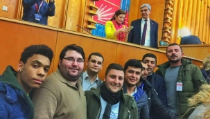 CHP Silivri İlçe teşkilatı üyesi Murat Berk, annesini ve üvey annesini silahla ateş ederek öldürdükten sonra intihar etti.