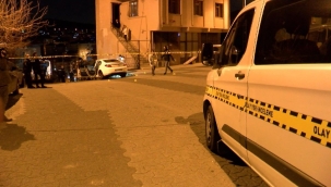 İstanbul'da pusu kurdukları otomobile kurşun yağdırdılar