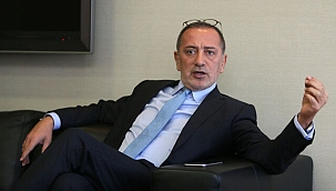 Fatih Altaylı: Bülent Arınç, Özgür Özel'i övmeye devam ederse bilin ki bir operasyon var