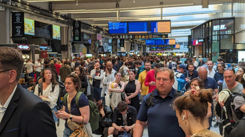 Olimpiyat Oyunları'nın açılışına saatler kala Fransa'da hızlı trenlere sabotaj saldırısı