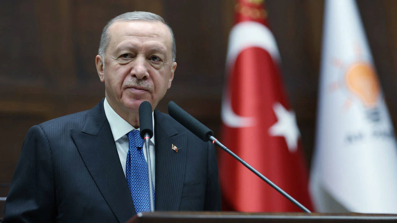 Erdoğan ortağı Bahçeli'yi övdü, Ahmet Özer'i hedef aldı