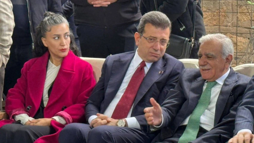 Mardin'de 'Kayyım' Ziyareti! İmamoğlu, Ahmet Türk ile Konağında Bir Araya Geldi