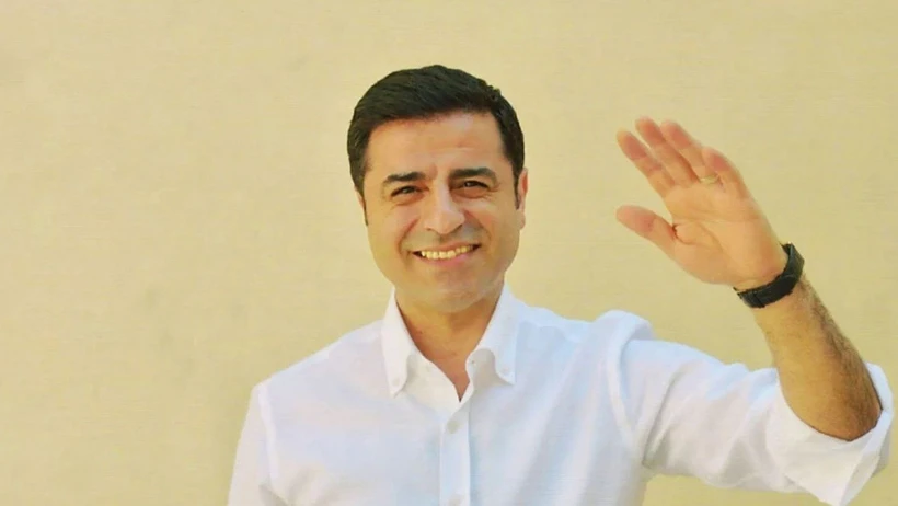 Demirtaş'tan Fesih Kararına İlk Yorum! İsim İsim Saydı, Teşekkür Etti