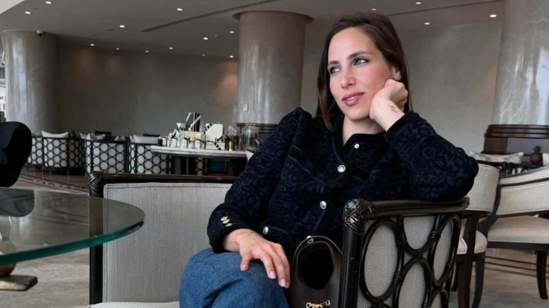 Hülya Avşar ile Kaya Çilingiroğlu'nun kızları Zehra Çilingiroğlu'nun evlilik yoluna girdiği iş insanı Mürsel Kaya, AK Parti'de aktif siyaset yapıyor