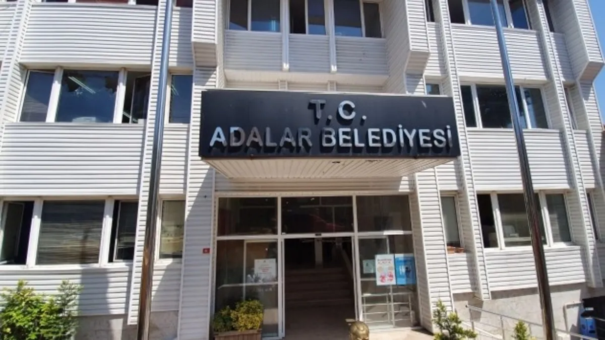 CHP'li Adalar Belediyesi'ne Mali Şube girdi: İmar dosyaları inceleniyor