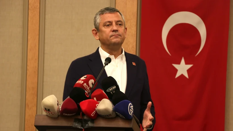 Özgür Özel'den Yeni Parti Sinyali: 'İşgal Bitmezse Bu Milleti Seçeneksiz Bırakmayacağız'